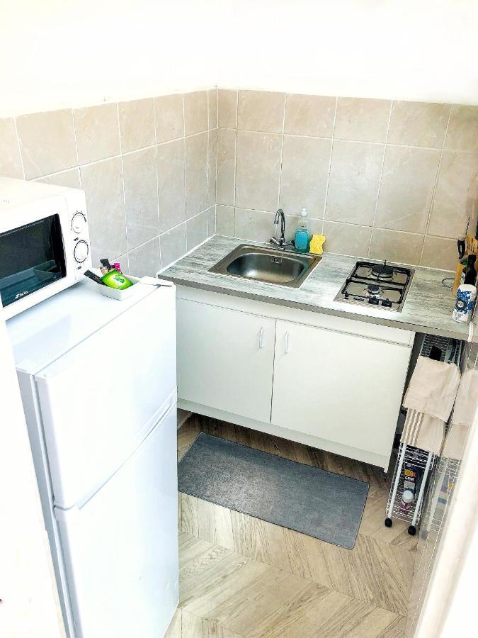 Appartement Petit F1 Au Centre De L'Ile ! à Fort-de-France Extérieur photo